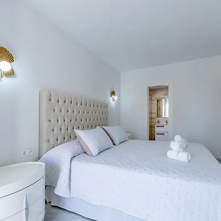 Apartment In Puerto Marina With Sea Views, First Line, Benalmadena