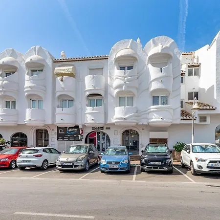 Apartment In Puerto Marina With Sea Views, First Line,