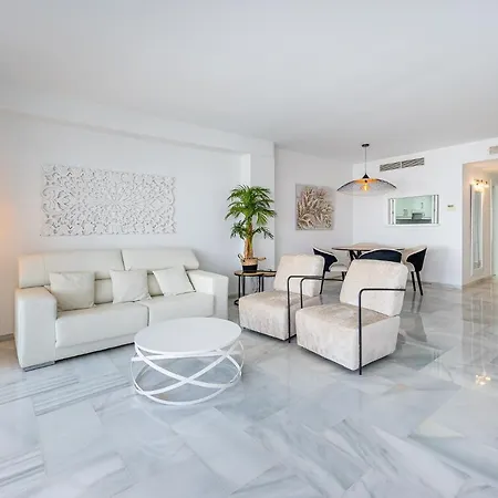 In Puerto Marina With Sea Views, First Line, Apartment Benalmadena